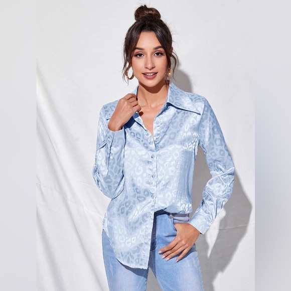 LAST CHANCE - Light blue button up blouse with subtle leopard print - Picture 1 of 8